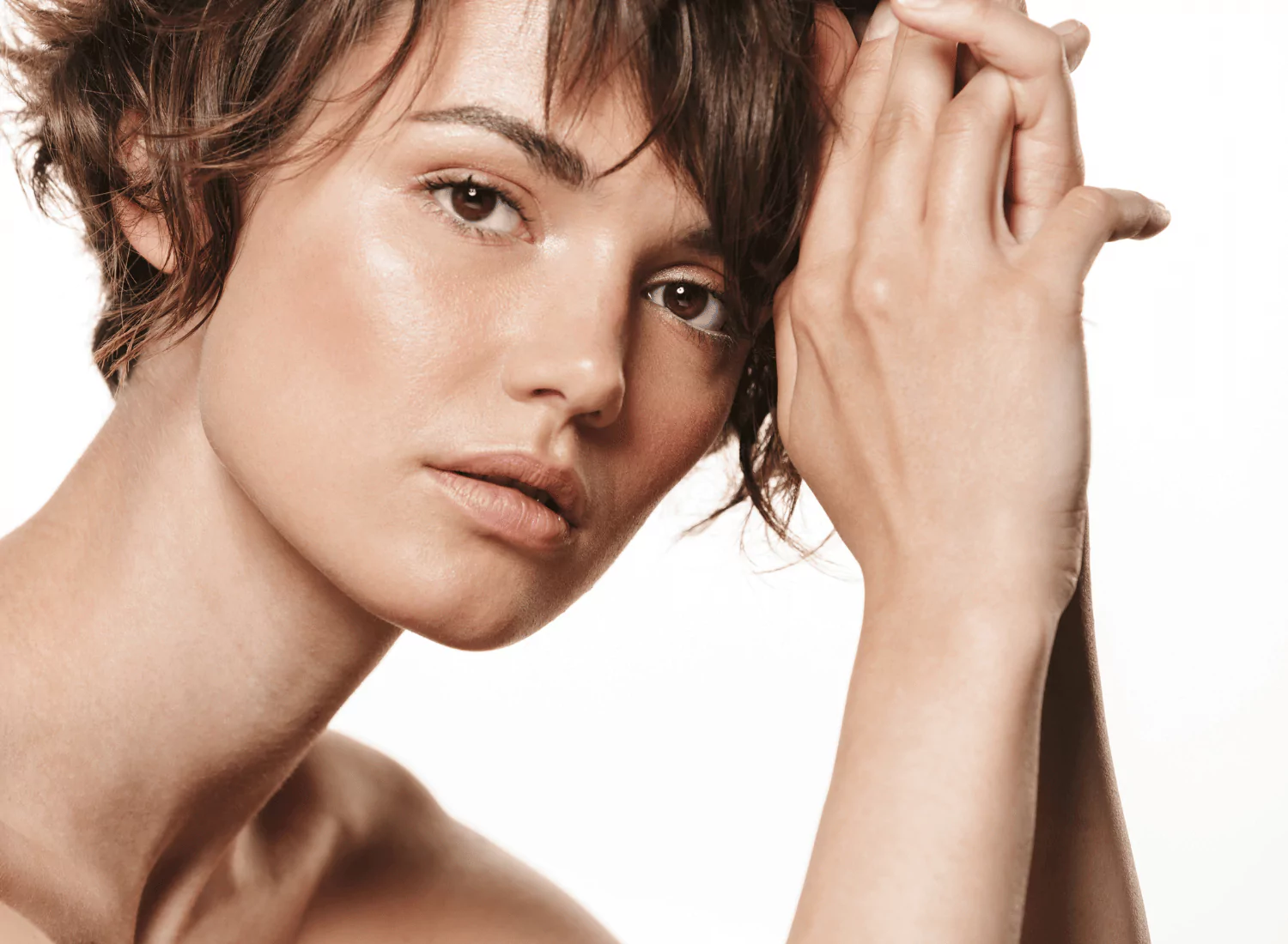 Growing a Pixie Cut Out? 7 Tips to Avoid the Awkward Phase